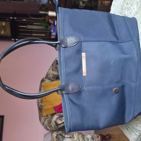Longchamp Handbags - Longchamp Navy Blue Tote Bag